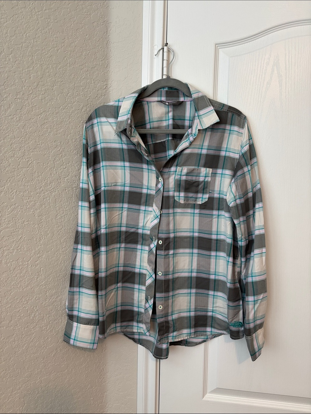 Pre-owned The North Face Men's Gray & Teal Plaid Button-Down Shirt